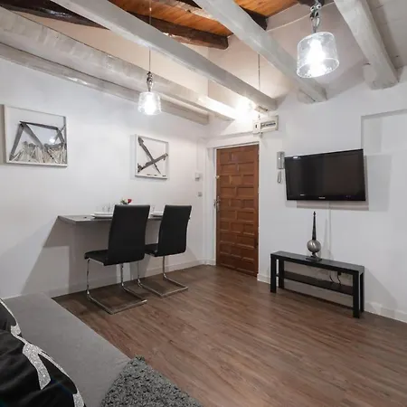 Apartamentos Day Madrid Gran Via Centro Sol Malasana Exterior photo
