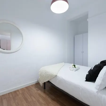 Apartamentos Day Madrid Gran Via Centro Sol Malasana Exterior photo
